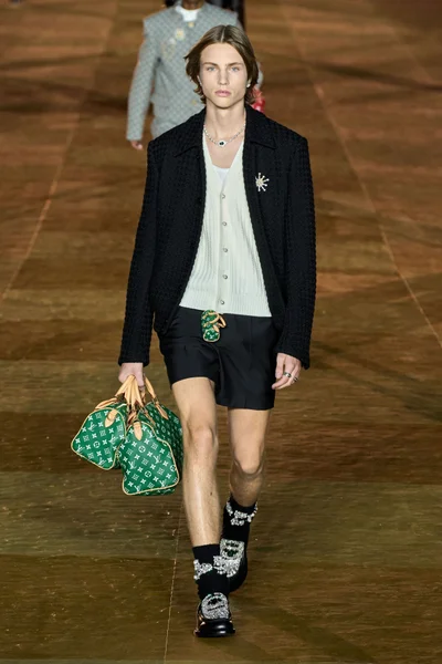 Look 67